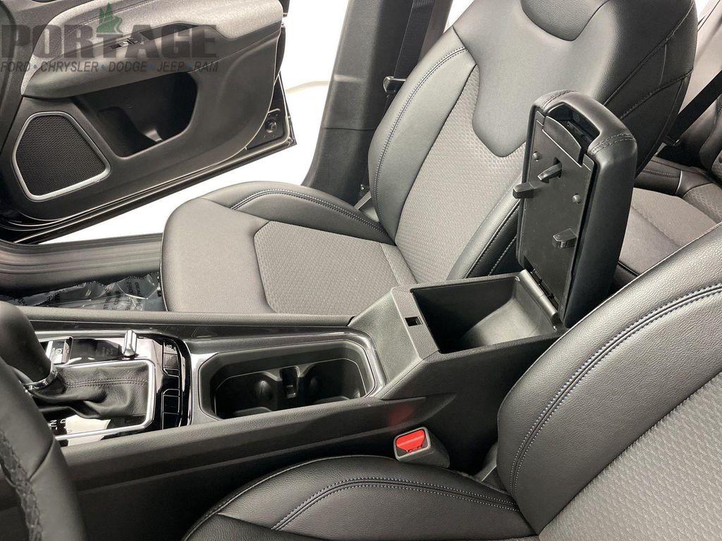 new 2025 Jeep Compass car, priced at $28,010