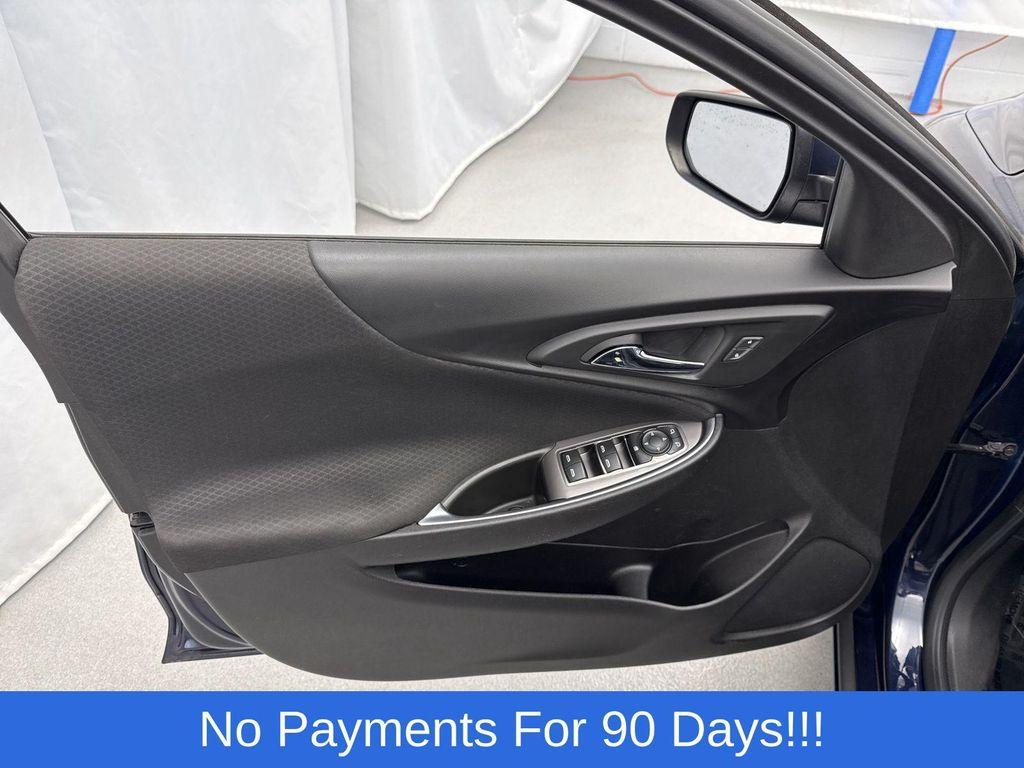 used 2018 Chevrolet Malibu car, priced at $13,498