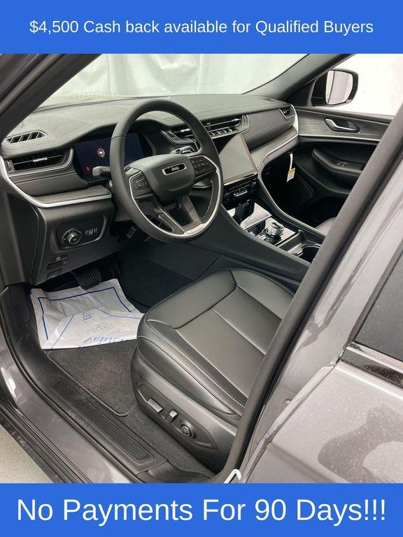 new 2025 Jeep Grand Cherokee L car, priced at $45,154