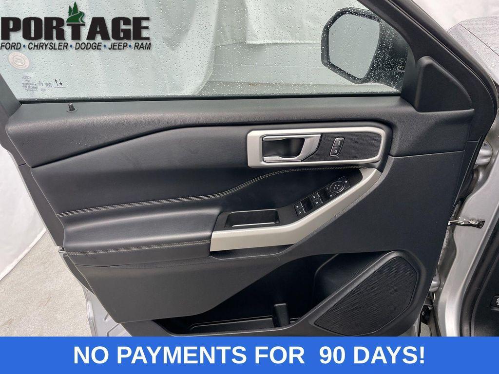 used 2022 Ford Explorer car, priced at $29,998