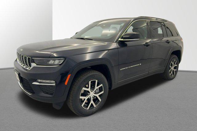 new 2024 Jeep Grand Cherokee car, priced at $45,038