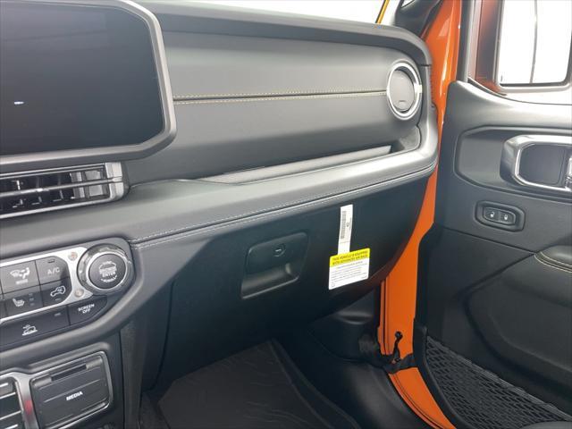new 2025 Jeep Gladiator car, priced at $43,514