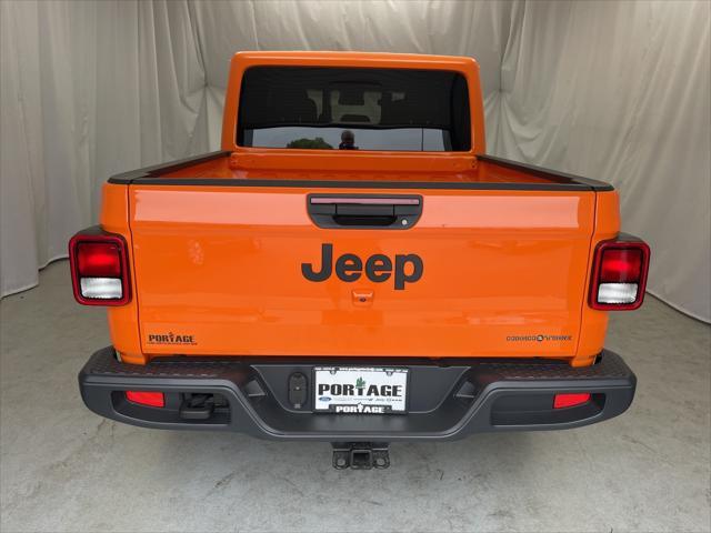 new 2025 Jeep Gladiator car, priced at $43,514