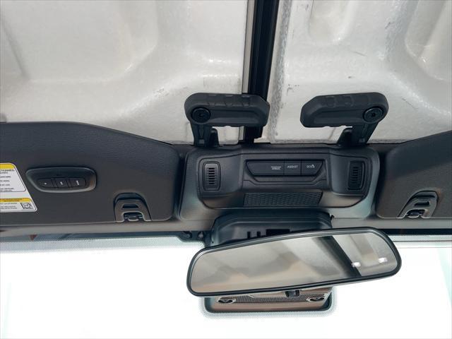 new 2025 Jeep Gladiator car, priced at $43,514