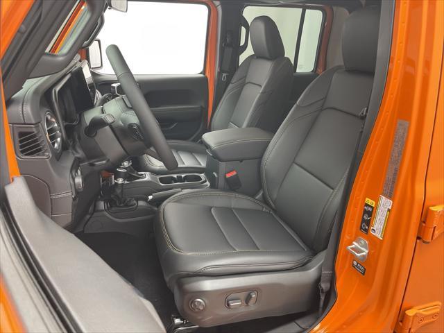 new 2025 Jeep Gladiator car, priced at $43,514