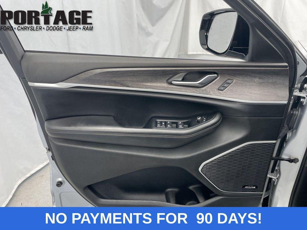 used 2022 Jeep Grand Cherokee L car, priced at $33,498
