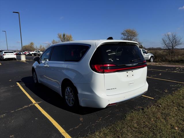 used 2023 Chrysler Pacifica car, priced at $25,999