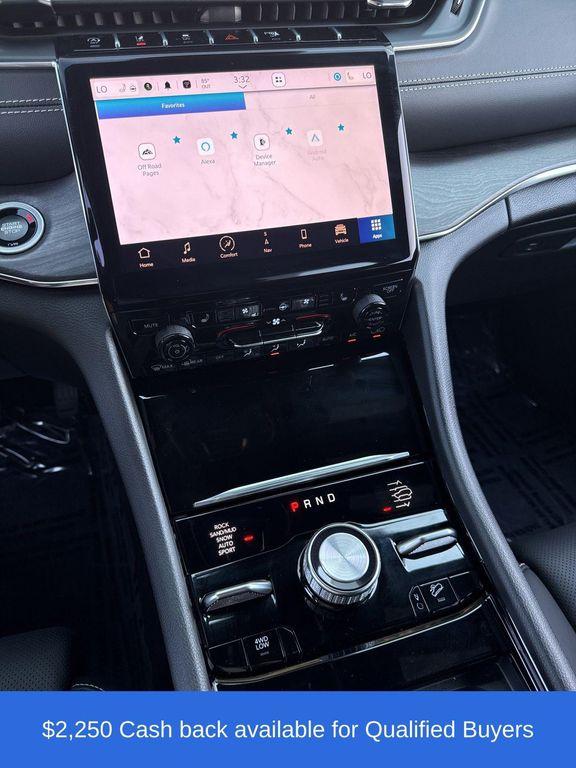 new 2025 Jeep Grand Cherokee car, priced at $62,121