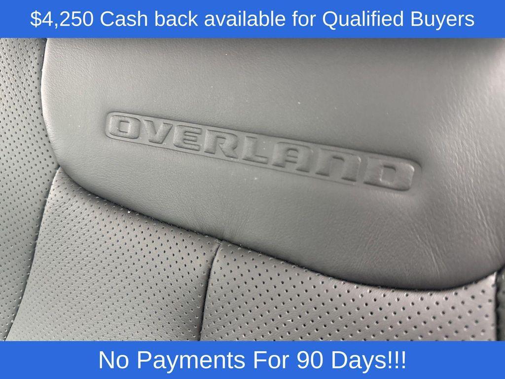 new 2025 Jeep Grand Cherokee car, priced at $57,621