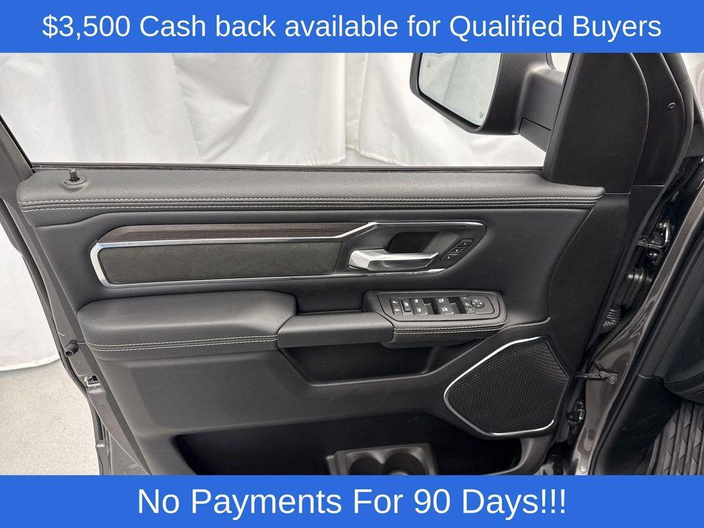 new 2026 Ram 1500 car, priced at $61,987