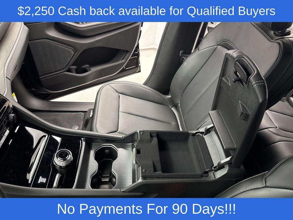 new 2025 Jeep Grand Cherokee car, priced at $42,116