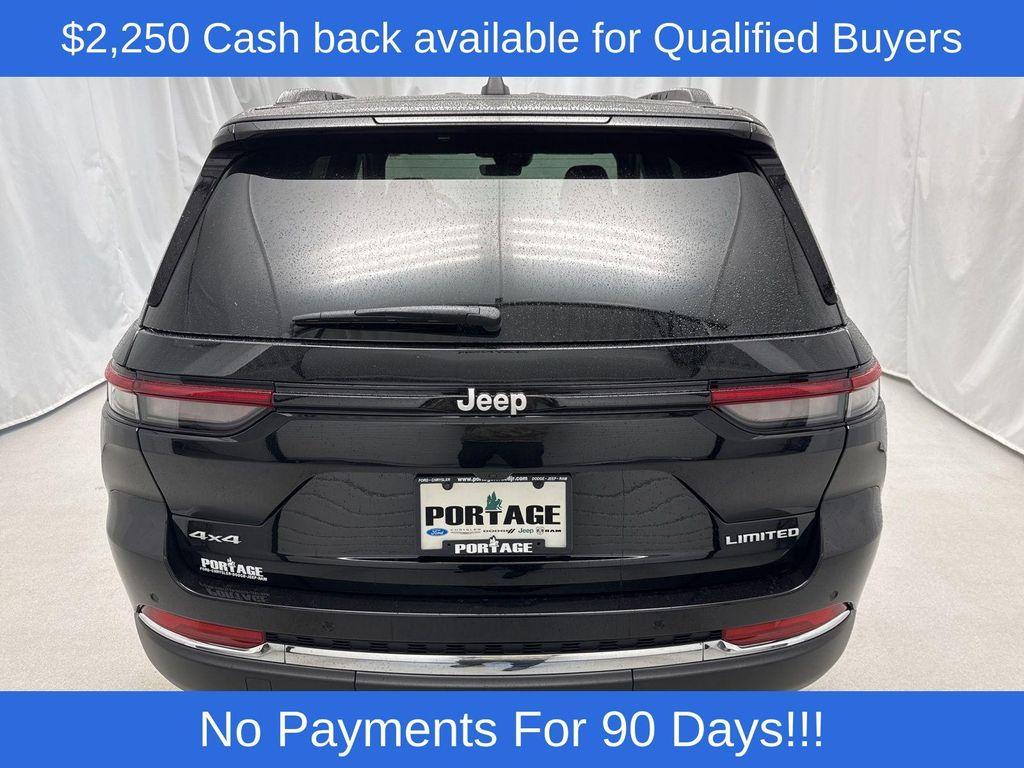 new 2025 Jeep Grand Cherokee car, priced at $42,116