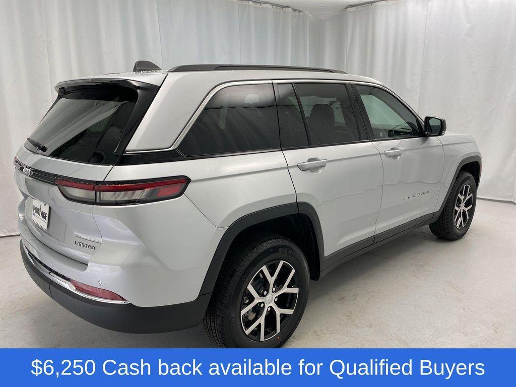 new 2025 Jeep Grand Cherokee car, priced at $37,991