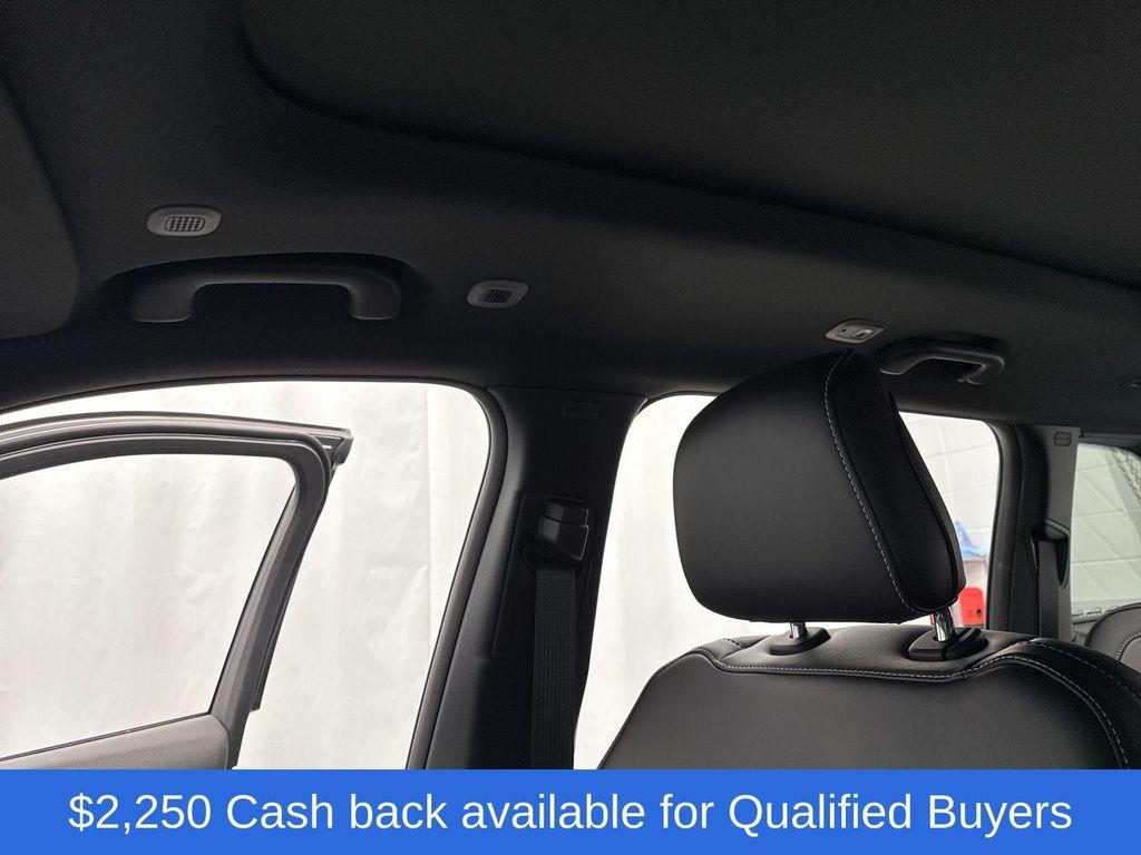 new 2025 Jeep Grand Cherokee car, priced at $48,731