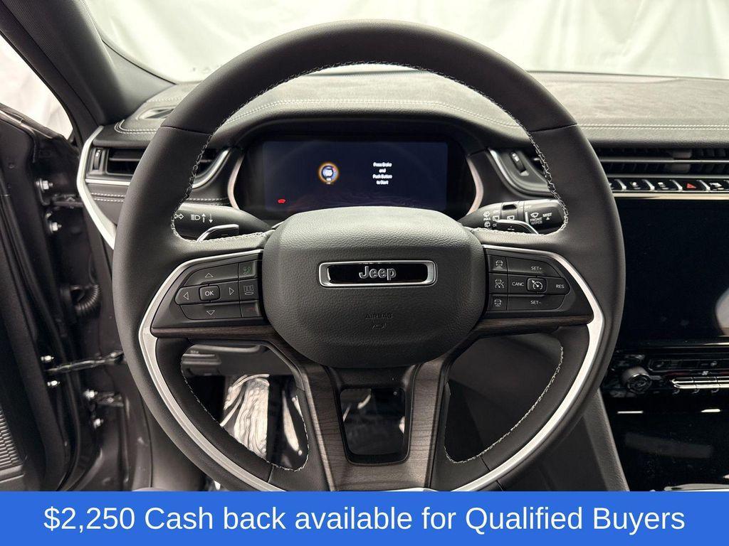 new 2025 Jeep Grand Cherokee car, priced at $48,731