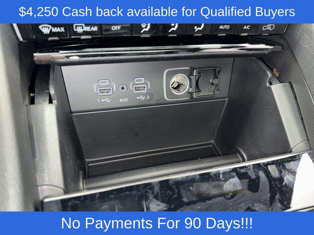 new 2025 Jeep Grand Cherokee car, priced at $45,731