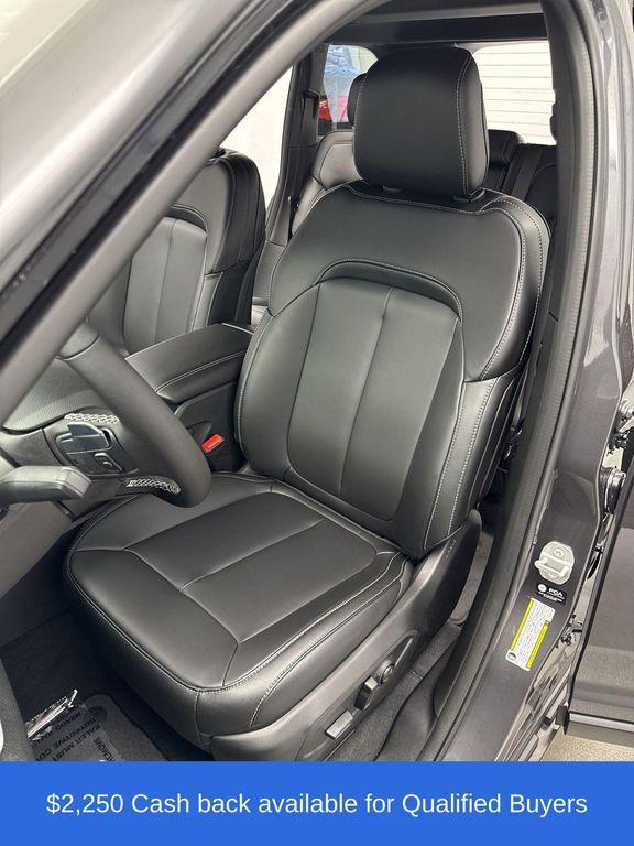 new 2025 Jeep Grand Cherokee car, priced at $48,731