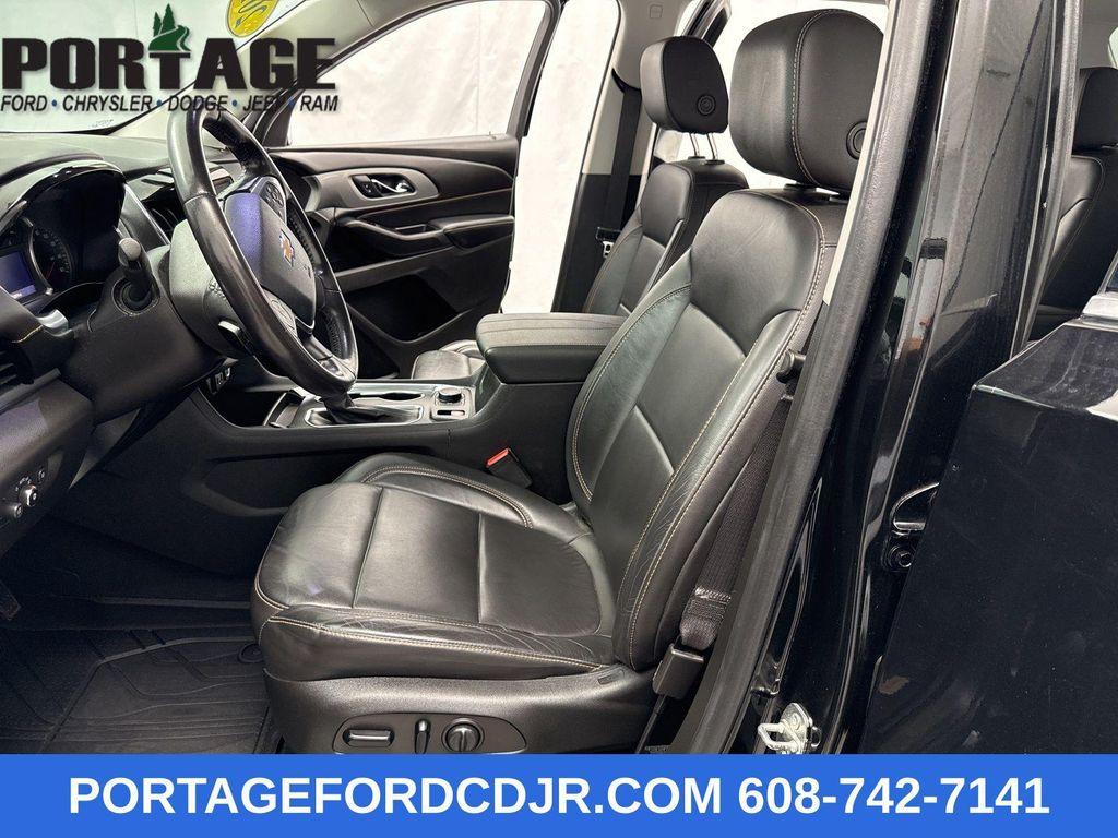 used 2021 Chevrolet Traverse car, priced at $22,998