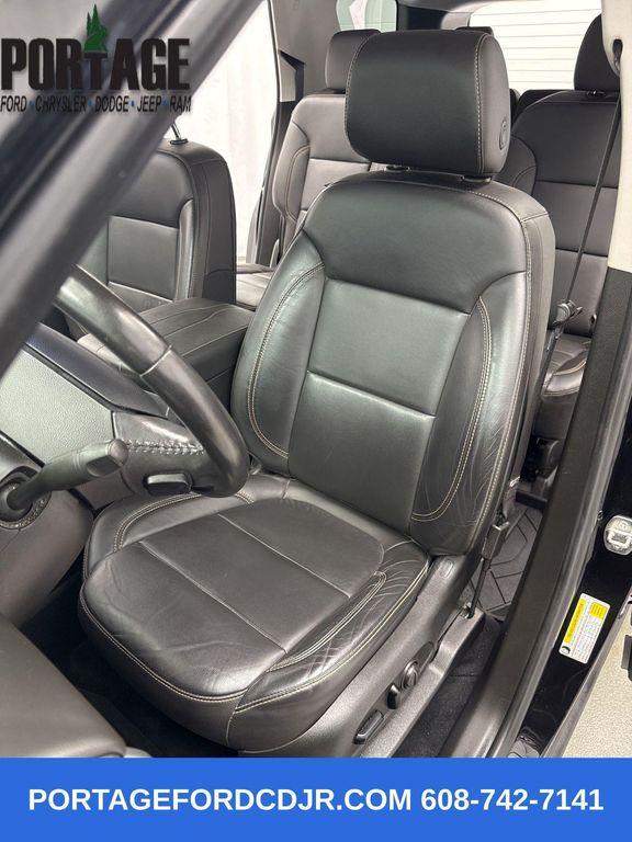 used 2021 Chevrolet Traverse car, priced at $22,998