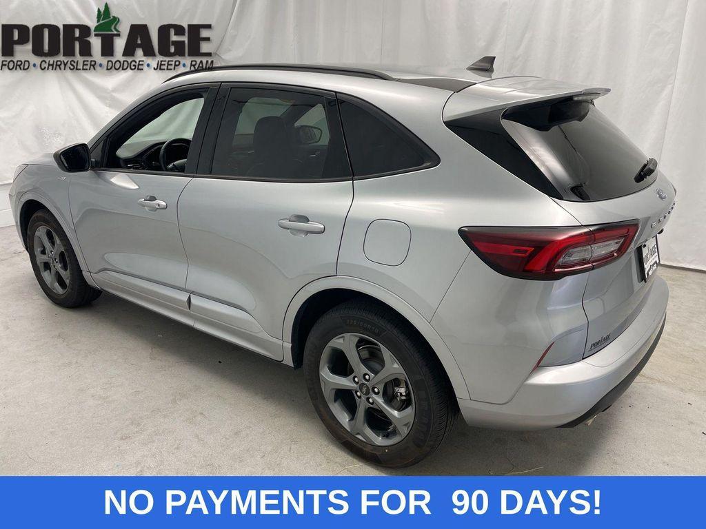 used 2023 Ford Escape car, priced at $24,998