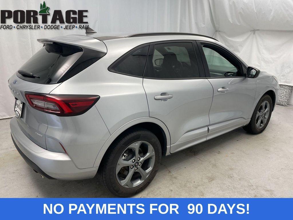 used 2023 Ford Escape car, priced at $24,998