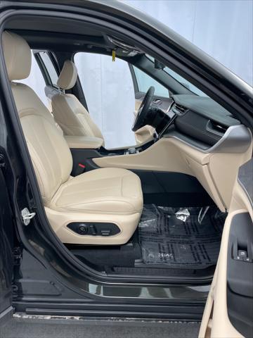 used 2024 Jeep Grand Cherokee L car, priced at $40,998