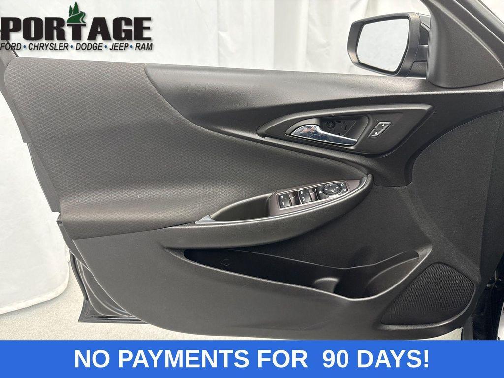 used 2018 Chevrolet Malibu car, priced at $13,498