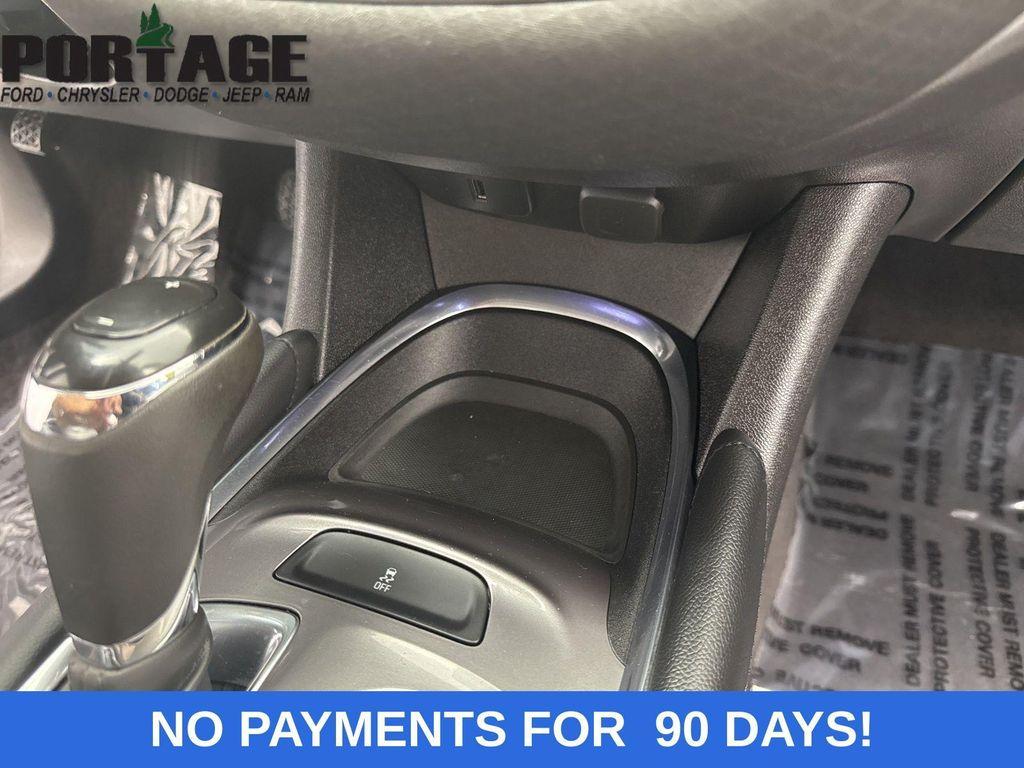 used 2018 Chevrolet Malibu car, priced at $13,498