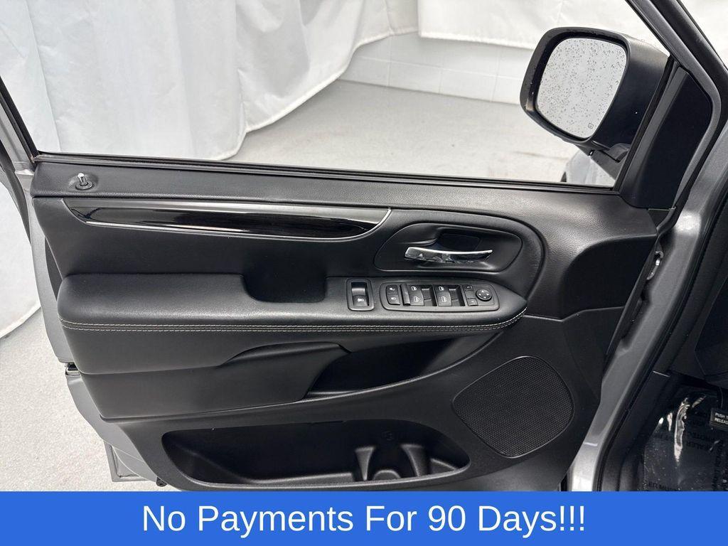used 2019 Dodge Grand Caravan car, priced at $12,998