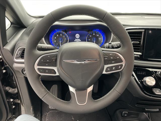 new 2025 Chrysler Pacifica car, priced at $41,483
