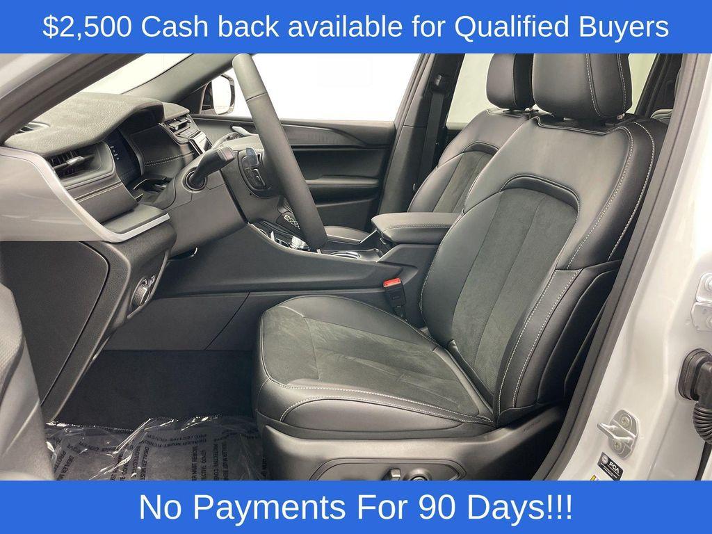 new 2025 Jeep Grand Cherokee L car, priced at $46,575