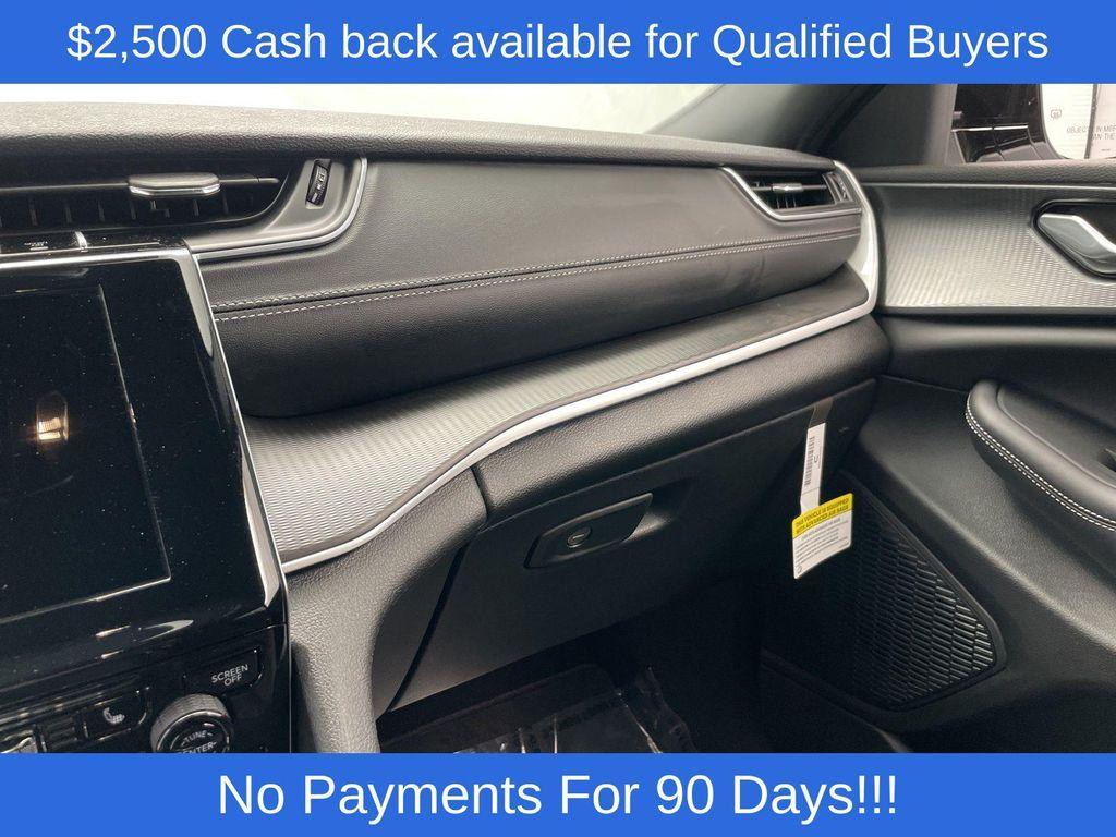 new 2025 Jeep Grand Cherokee L car, priced at $46,575