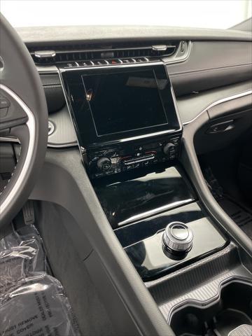 new 2025 Jeep Grand Cherokee L car, priced at $43,159