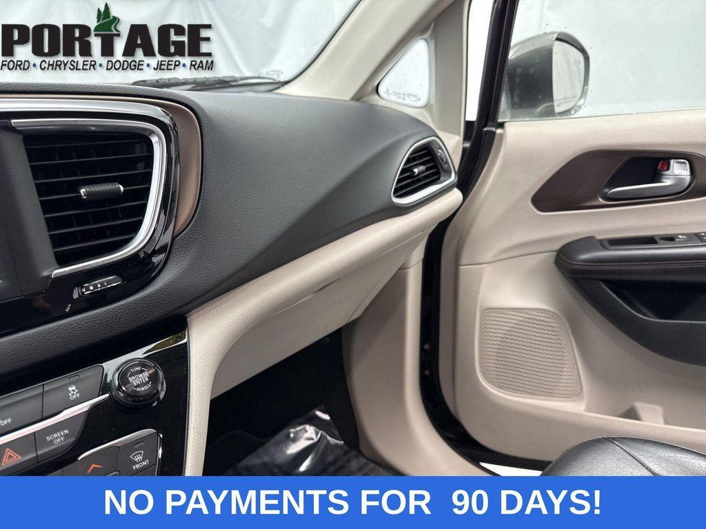 used 2018 Chrysler Pacifica car, priced at $12,498