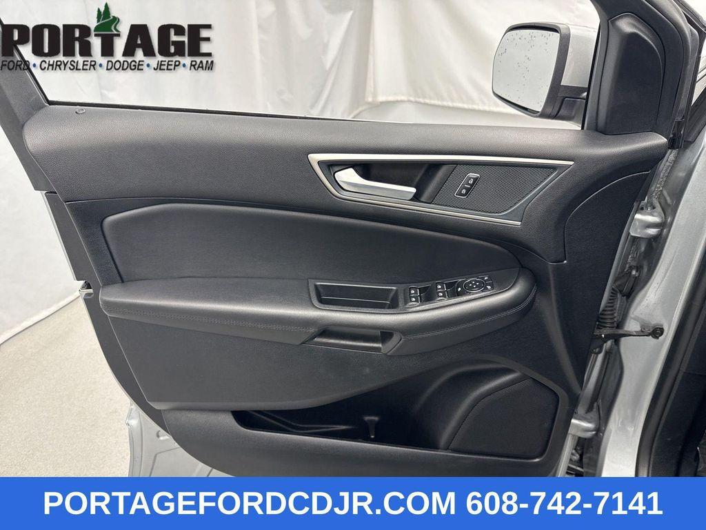 used 2024 Ford Edge car, priced at $22,998