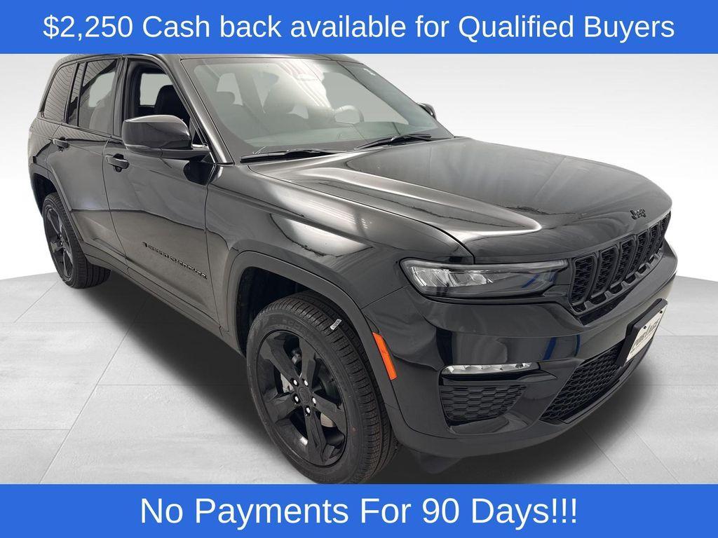 new 2025 Jeep Grand Cherokee car, priced at $45,569