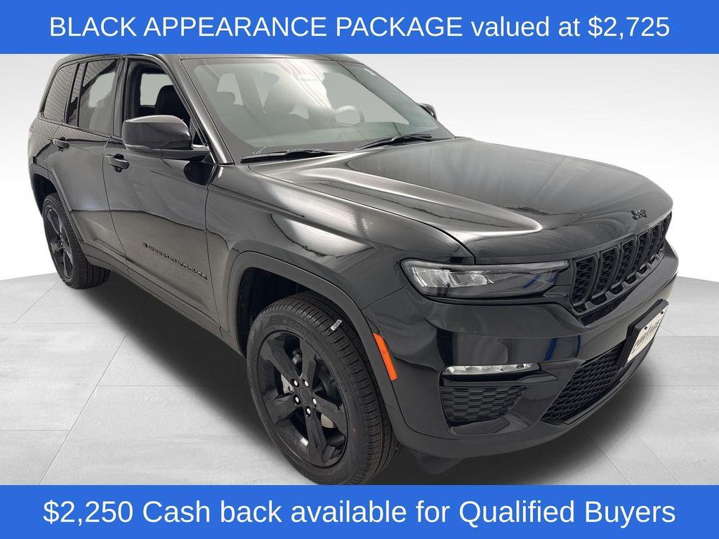 new 2025 Jeep Grand Cherokee car, priced at $45,569