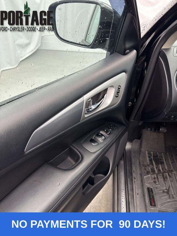 used 2017 Nissan Pathfinder car, priced at $13,998