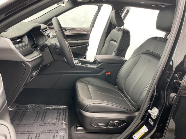 new 2025 Jeep Grand Cherokee L car, priced at $48,301