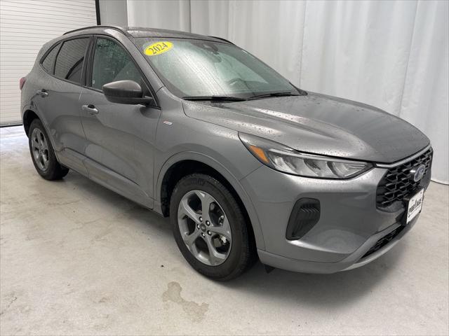 used 2024 Ford Escape car, priced at $27,998
