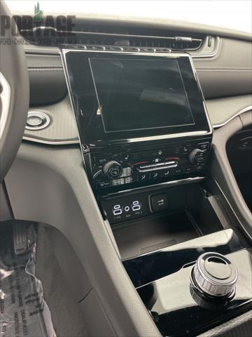 new 2025 Jeep Grand Cherokee L car, priced at $44,712