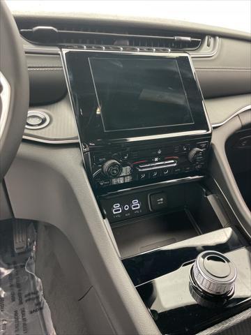 new 2025 Jeep Grand Cherokee L car, priced at $43,151