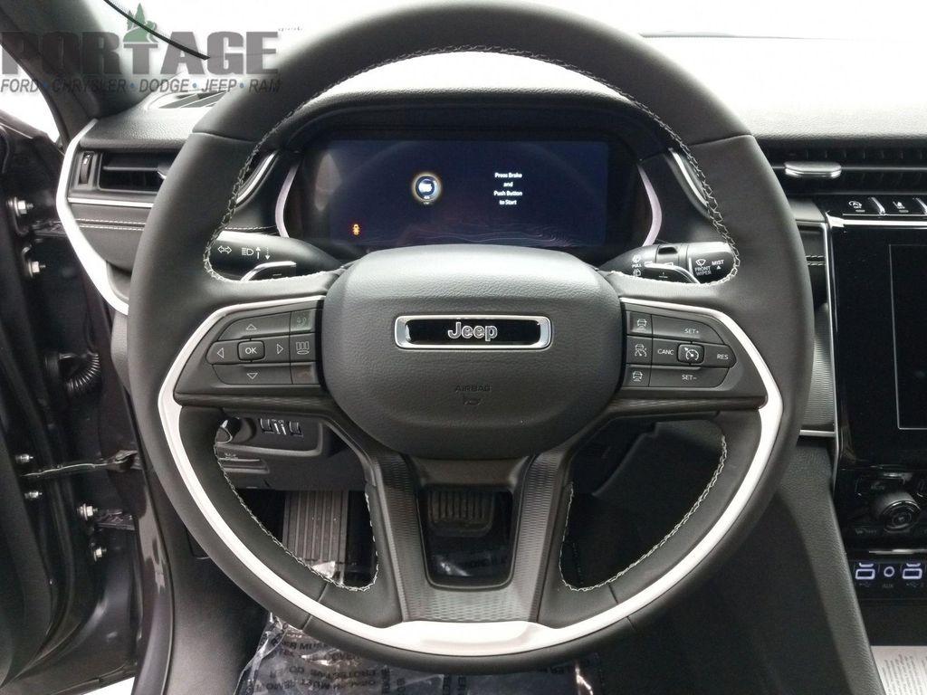 new 2025 Jeep Grand Cherokee L car, priced at $42,979