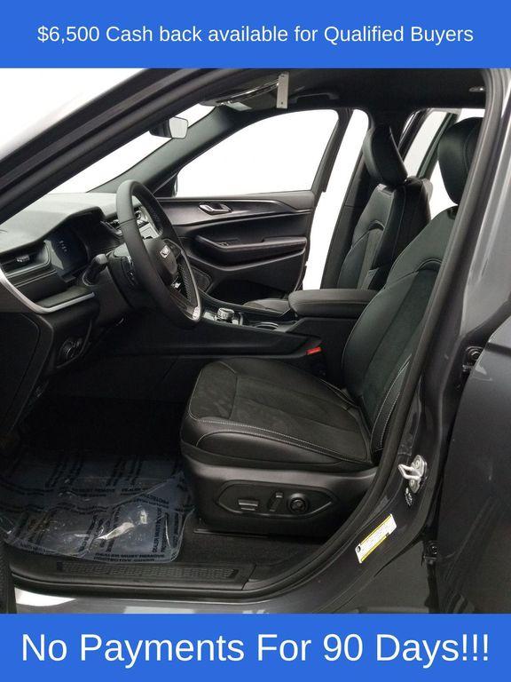 new 2025 Jeep Grand Cherokee L car, priced at $39,392