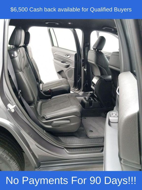 new 2025 Jeep Grand Cherokee L car, priced at $39,392