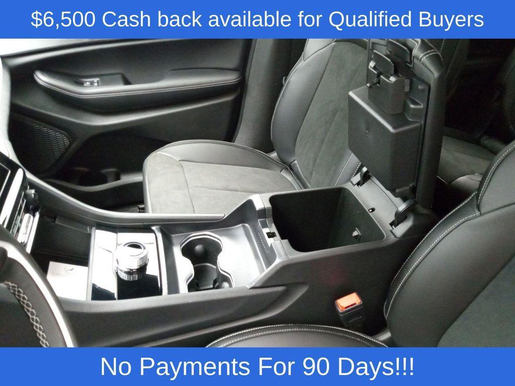 new 2025 Jeep Grand Cherokee L car, priced at $39,392