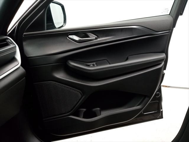 new 2025 Jeep Grand Cherokee L car, priced at $41,105