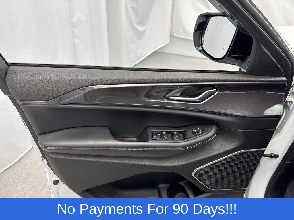 used 2022 Jeep Grand Cherokee L car, priced at $30,498