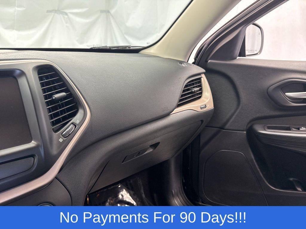 used 2016 Jeep Cherokee car, priced at $11,798