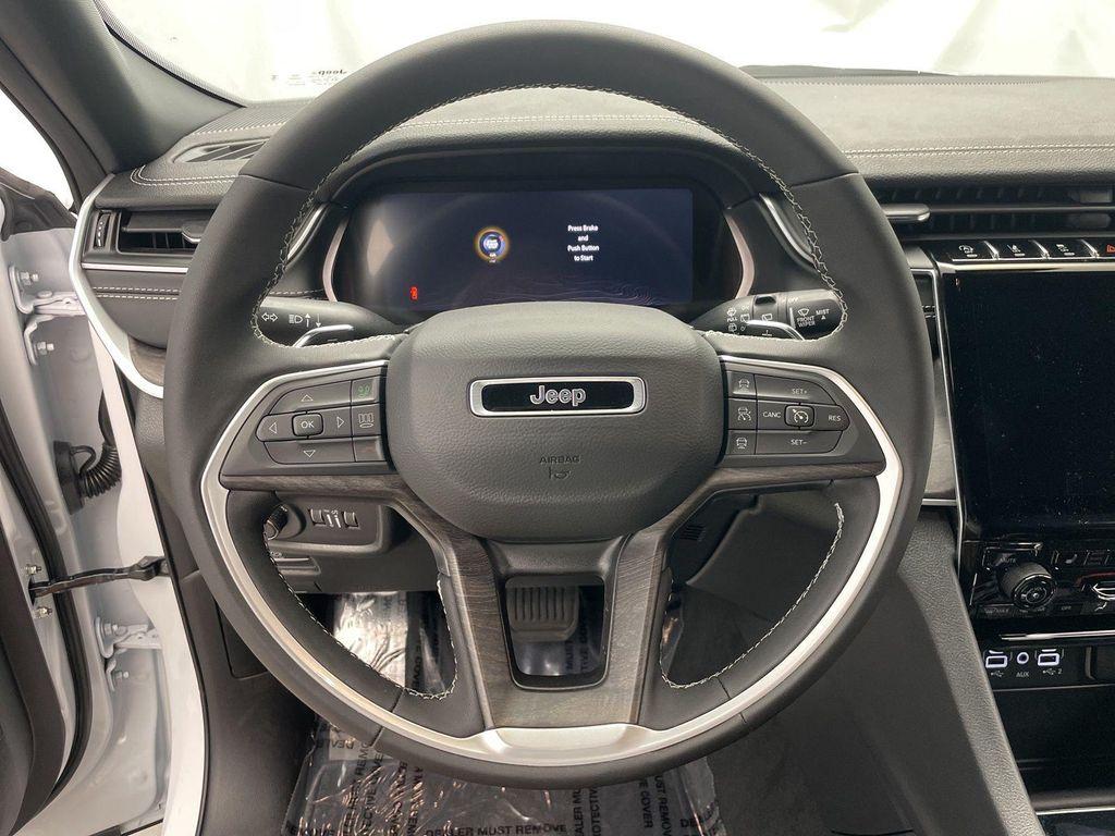 new 2025 Jeep Grand Cherokee L car, priced at $47,118